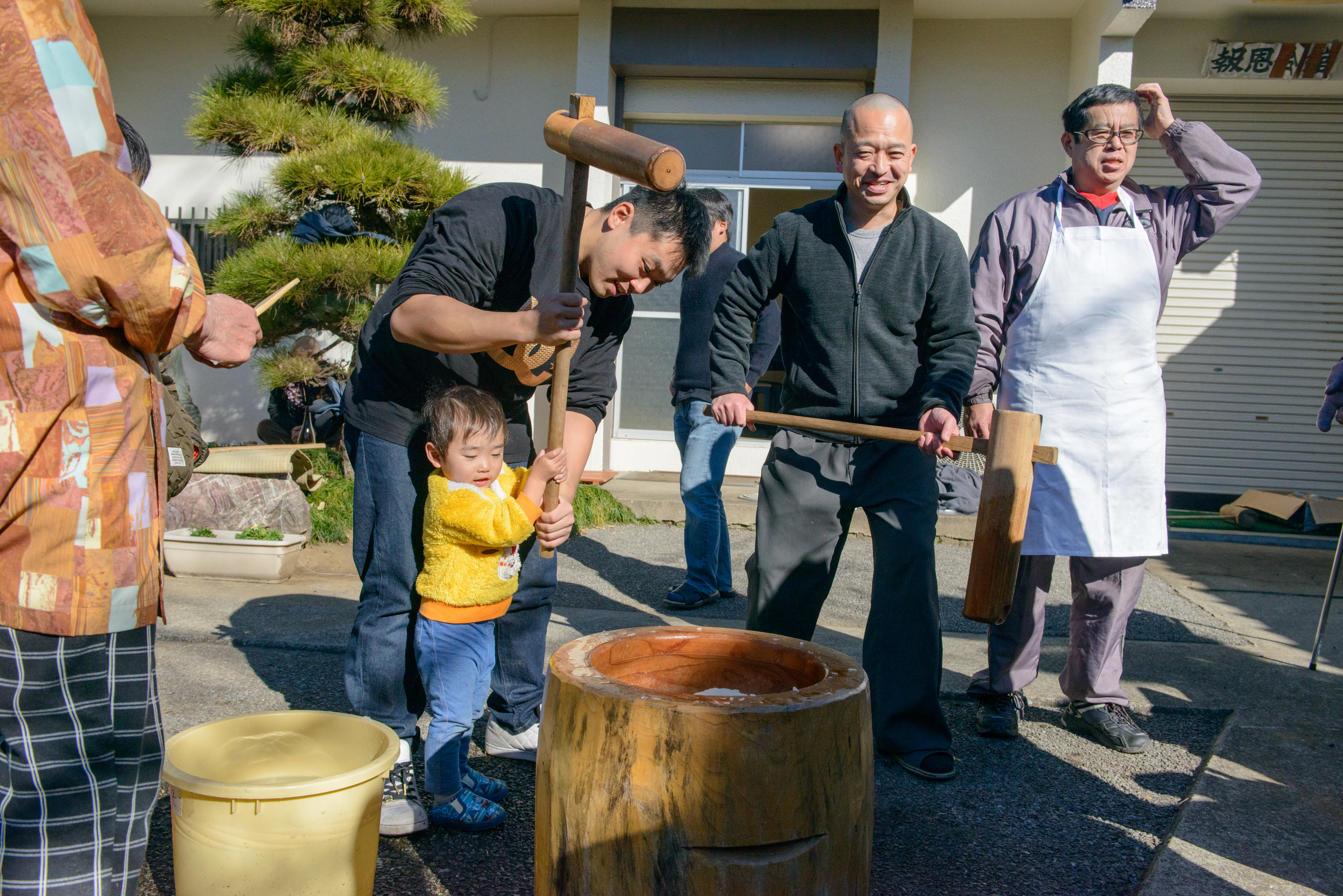 新年祈祷会・餅つき
